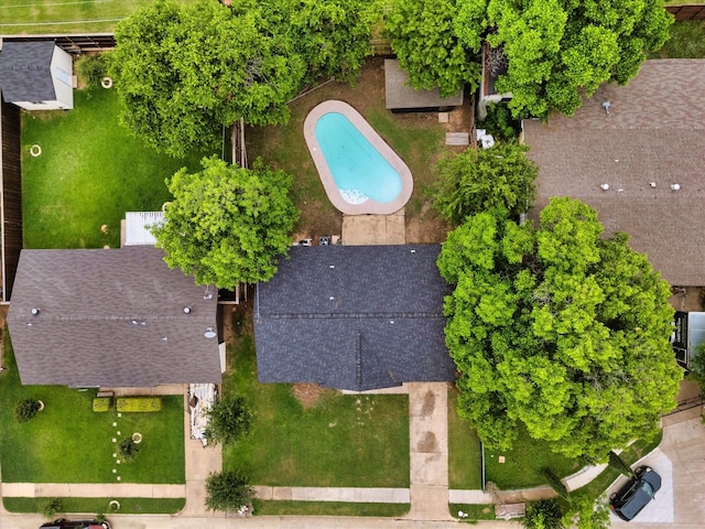 1013 Nueva Tierra St, Grand Prairie, TX 75052 - aerial view of property and surrounding area with a pool area