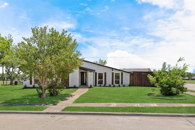 4128 Blackwillow Dr, Mesquite, TX 75150 - mid-century home with brick siding