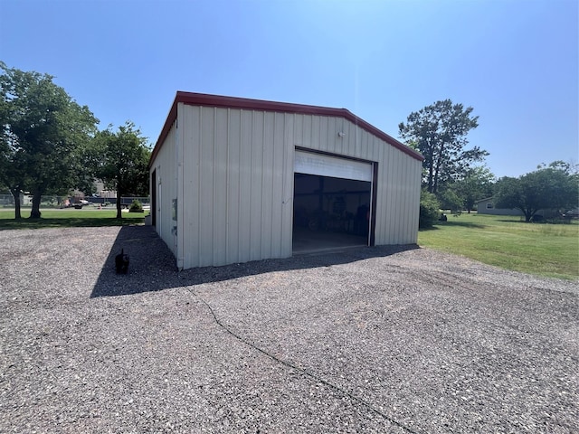 609 S 3rd St, Sanger, TX 76266 - detached garage with gravel driveway