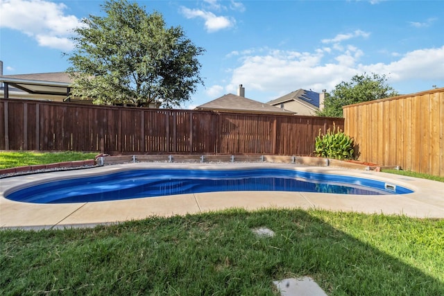 409 Hoover Ave, Lavon, TX 75166 - view of swimming pool featuring a fenced backyard