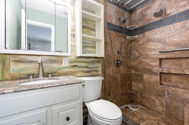1824 Angelina Dr, Garland, TX 75040 - full bathroom with tiled shower, toilet, and vanity