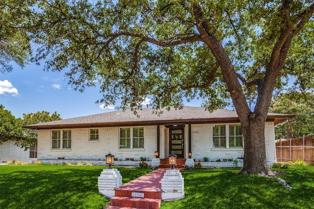 10542 Vinemont St, Dallas, TX 75218 - ranch-style home featuring brick siding