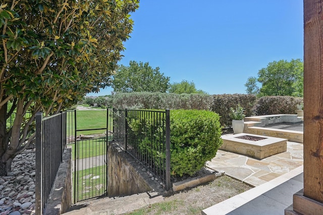 5594 Beacon Hill Dr, Frisco, TX 75036 - view of gate