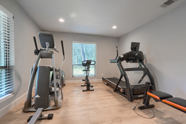 9613 County Road 4091, Scurry, TX 75158 - exercise area featuring light wood-type flooring, baseboards, and recessed lighting