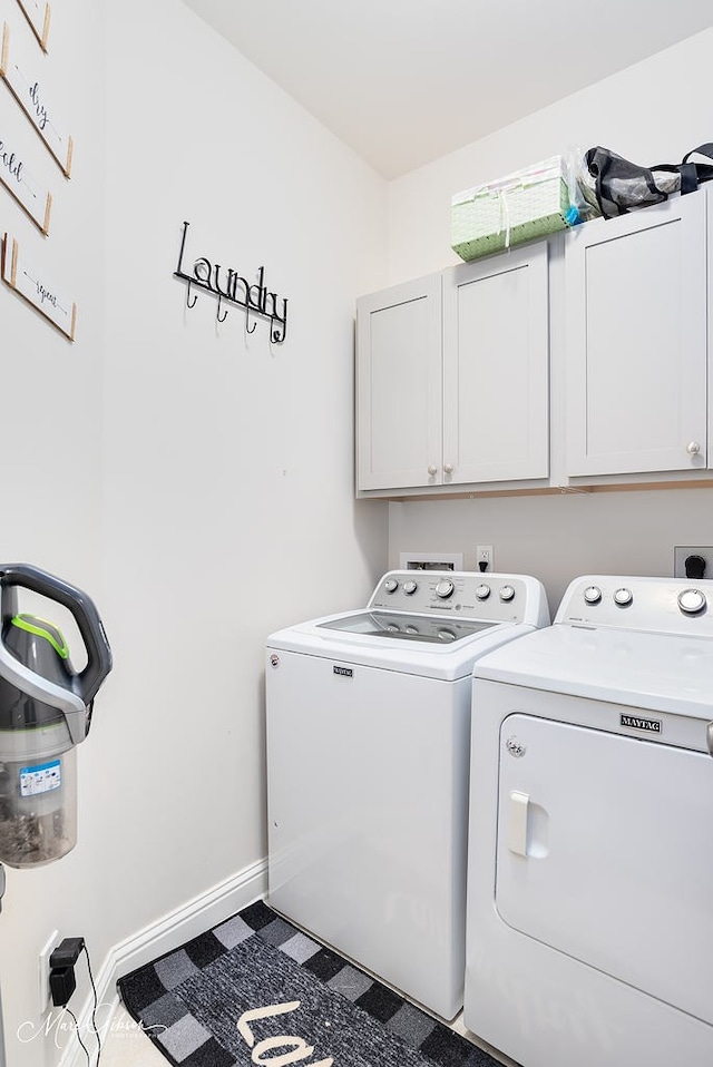 606 Labarre Ln, Bossier City, LA 71111 - laundry room with separate washer and dryer, cabinet space, and baseboards