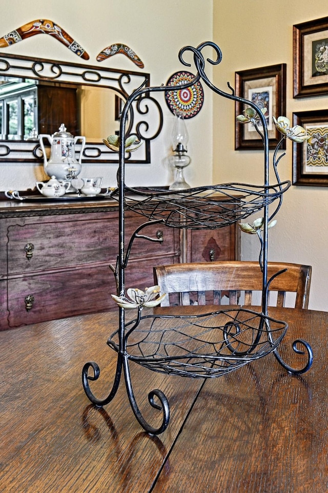 2112 Columbia Dr, Richardson, TX 75081 - dining area view