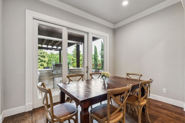 2509 Oak Bend Ct, Southlake, TX 76092 - dining space featuring ornamental molding, baseboards, dark wood-type flooring, and recessed lighting