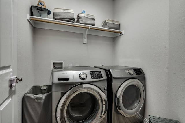 249 Noble Nest Dr, Midlothian, TX 76065 - laundry area featuring washing machine and dryer