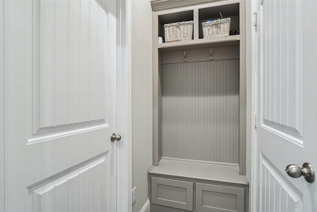 444 Oliver Ct, Argyle, TX 76226 - view of mudroom