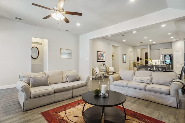 444 Oliver Ct, Argyle, TX 76226 - living area featuring light wood-style floors, baseboards, ceiling fan, and recessed lighting