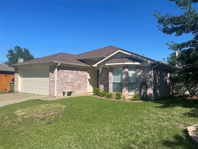 5907 Aloe Ct, Arlington, TX 76017 - single story home featuring a garage, a front lawn, brick siding, concrete driveway, and roof with shingles