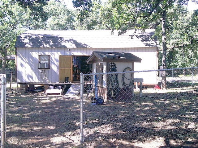 999 Roberts Cut Off Rd, Bowie, TX 76230 - view of front of home with a shingled roof