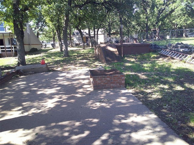 999 Roberts Cut Off Rd, Bowie, TX 76230 - view of yard