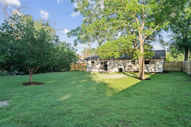 3408 Medallion Cir, Waco, TX 76706 - view of yard