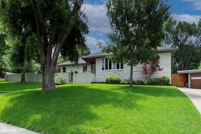 133 Lakeridge Dr, Dallas, TX 75218 - view of front facade