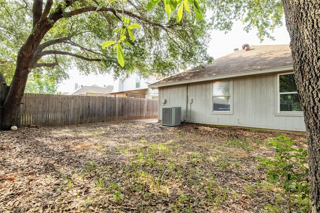 8713 Sabinas Trl, Fort Worth, TX 76118 - view of yard with cooling unit