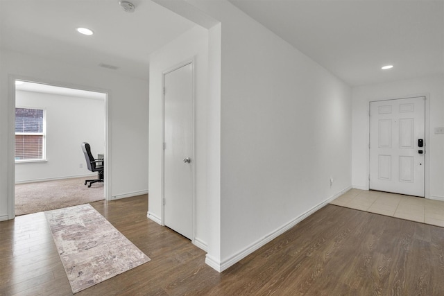 4506 Maplewood Ave, Balch Springs, TX 75180 - foyer with wood finished floors, baseboards, and recessed lighting