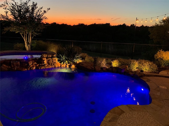 11667 Bent Creek Trl, Frisco, TX 75033 - view of pool featuring a pool with connected hot tub