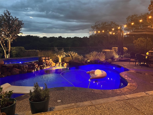 11667 Bent Creek Trl, Frisco, TX 75033 - view of pool featuring a patio area and a jacuzzi
