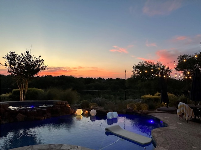 11667 Bent Creek Trl, Frisco, TX 75033 - view of pool with an infinity pool