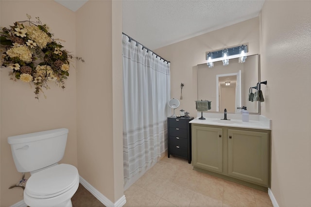 1819 Wildrose Dr, Rockwall, TX 75032 - full bath with vanity, toilet, tile patterned flooring, curtained shower, and baseboards