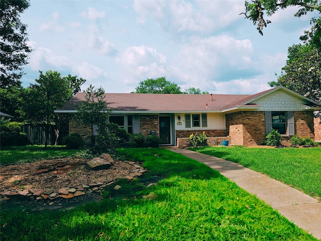 530 Parkview Ln, Richardson, TX 75080 - single story home featuring brick siding