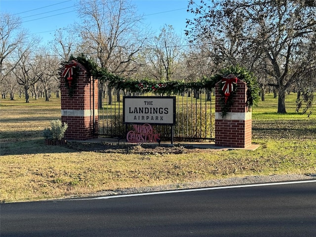7023 Gulfstream Dr, Granbury, TX 76049