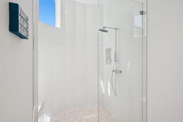315 Oxford Pl, Coppell, TX 75019 - bathroom featuring a walk in shower