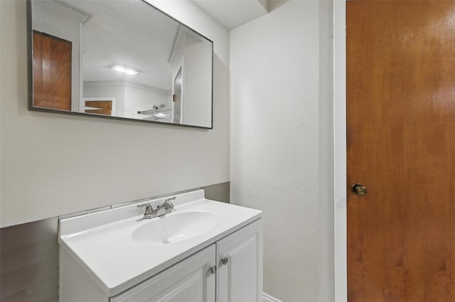 3407 Dovecreek Dr, Arlington, TX 76016 - bathroom with vanity