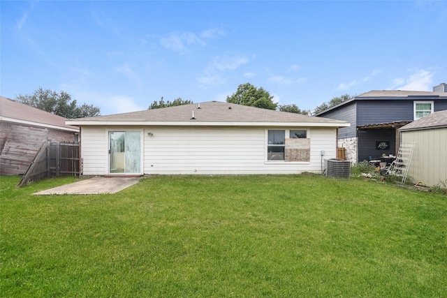 7922 Jubilant Dr, Dallas, TX 75237 - back of property featuring central AC unit