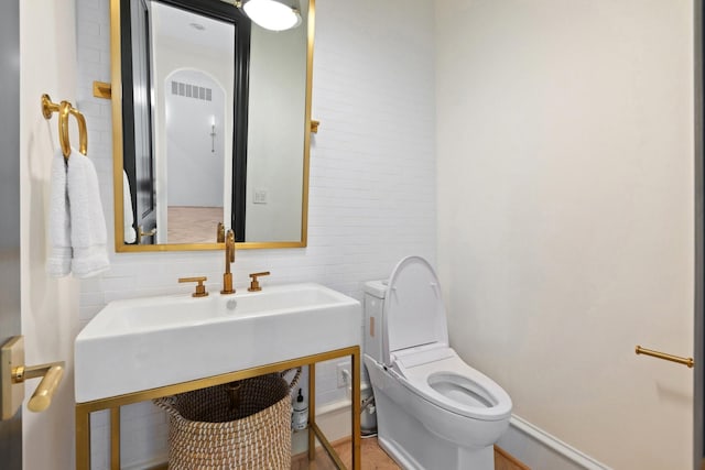 2 Terrabella Ln, Heath, TX 75032 - half bath with toilet and tile walls