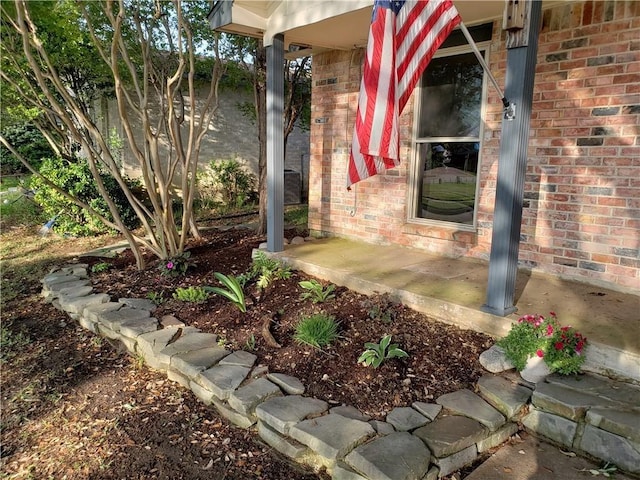 3102 Chestnut Rd, Carrollton, TX 75007 - exterior view of brick siding