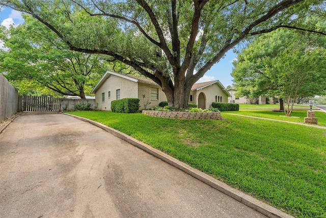 120 Wooded Crest Dr, Woodway, TX 76712 - view of front of home