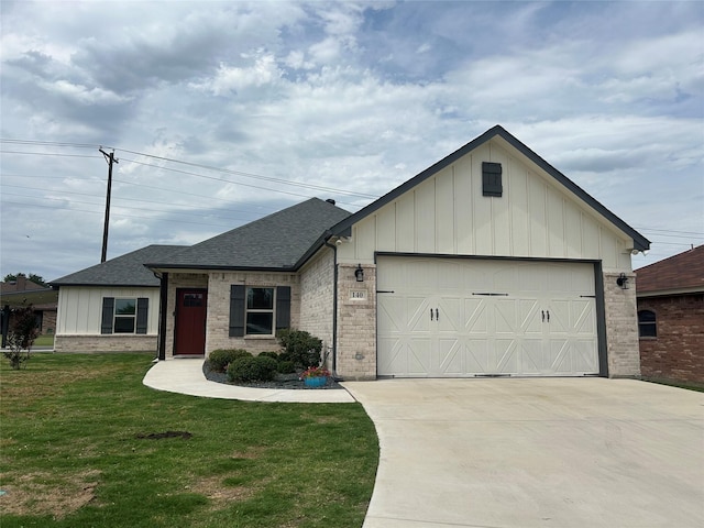 140 Hummingbird Dr, Weatherford, TX 76088 - ranch-style home featuring brick siding, a front lawn, a shingled roof, driveway, and an attached garage