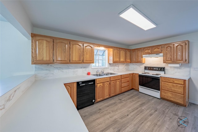 208 Lynn Creek Cv, Mabank, TX 75156 - kitchen featuring electric stove, black dishwasher, under cabinet range hood, decorative backsplash, and light wood-style floors