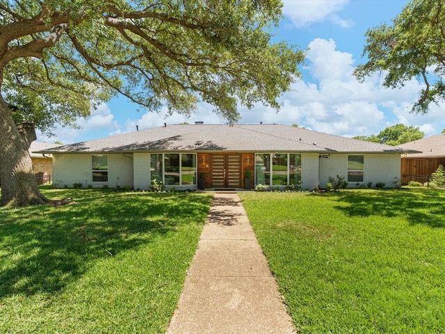 7724 Meadowhaven Dr, Dallas, TX 75254 - view of front facade with brick siding