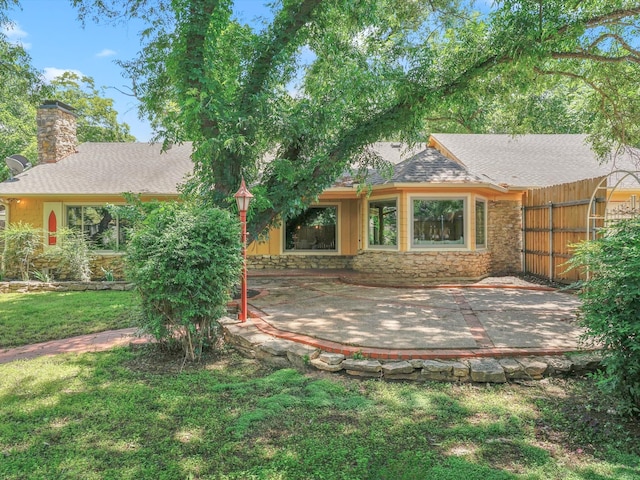 5217 Blue Valley Ct, Fort Worth, TX 76112 - view of patio / terrace