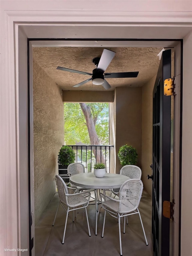 4800 W Lovers Ln Unit 212, Dallas, TX 75209 - balcony with a ceiling fan and outdoor dining space