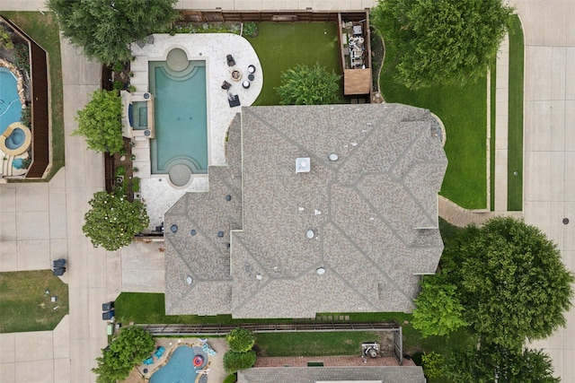 15198 Woodbluff Dr, Frisco, TX 75035 - view of subject property with a pool area