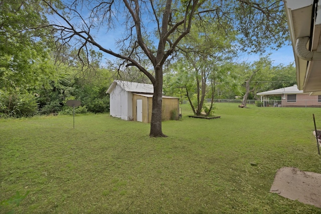 1429 W Water St, Weatherford, TX 76086 - view of yard