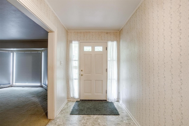 4524 Morris Ct, Fort Worth, TX 76103 - entrance foyer featuring wallpapered walls, baseboards, and crown molding