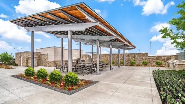 511 Poplar St, Princeton, TX 75407 - view of patio / terrace