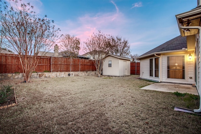 2318 Sparrow Dr, Forney, TX 75126 - view of yard with a patio