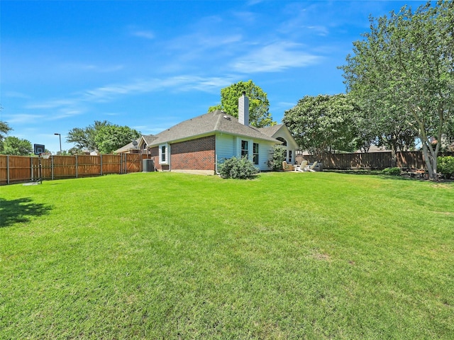 6023 Vista Ln, Sachse, TX 75048 - view of yard featuring central air condition unit