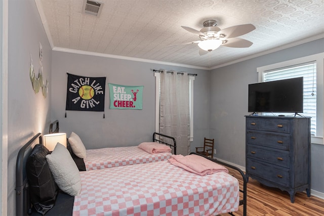 1147 Vz County Road 3417, Wills Point, TX 75169 - bedroom featuring light wood finished floors and ceiling fan