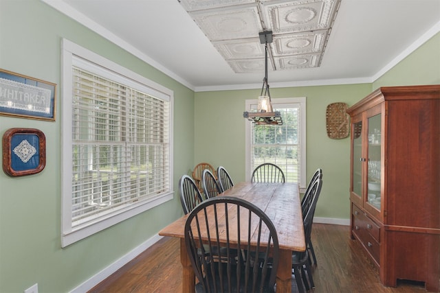 1147 Vz County Road 3417, Wills Point, TX 75169 - dining area with dark wood finished floors and crown molding