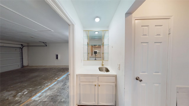 4917 Meadow Vista Pl, Garland, TX 75043 - bathroom featuring vanity
