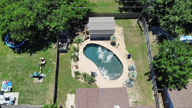 6304 Kary Lynn Dr S, Watauga, TX 76148 - bird's eye view of a pool