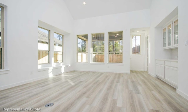 8409 Peach St, Justin, TX 76247 - unfurnished sunroom featuring vaulted ceiling
