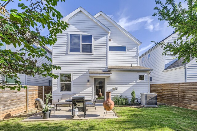1115 Crownview Ln, Dallas, TX 75208 - back of house with central AC and a patio